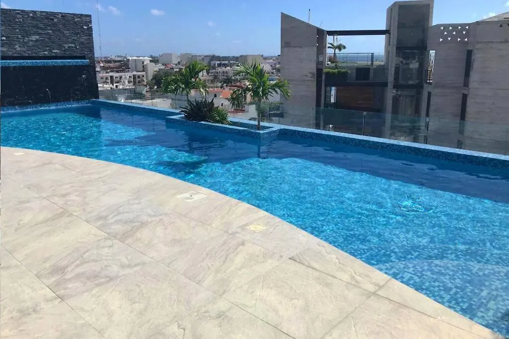Playa Del Carmen Downtown Studio With Rooftop Pool - Walk To 5Th Ave & The Beach Playa del Carmen