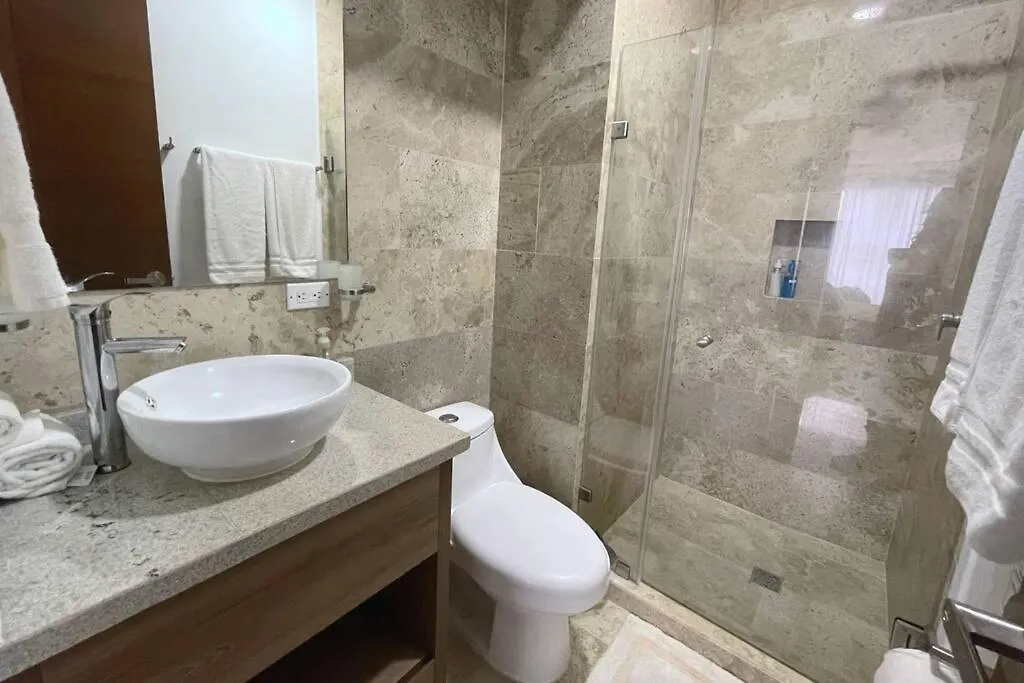 Playa Del Carmen Downtown Studio With Rooftop Pool - Walk To 5Th Ave & The Beach Lejlighed