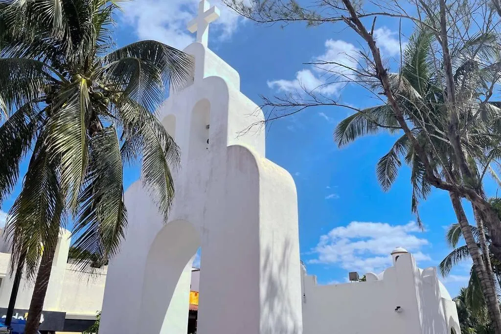 Playa Del Carmen Downtown Studio With Rooftop Pool - Walk To 5Th Ave & The Beach Lejlighed Playa del Carmen