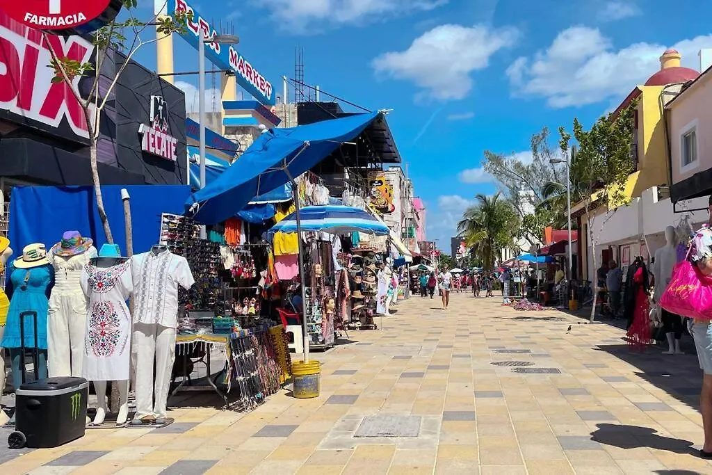 Playa Del Carmen Downtown Studio With Rooftop Pool - Walk To 5Th Ave & The Beach 0*, Playa del Carmen Mexico