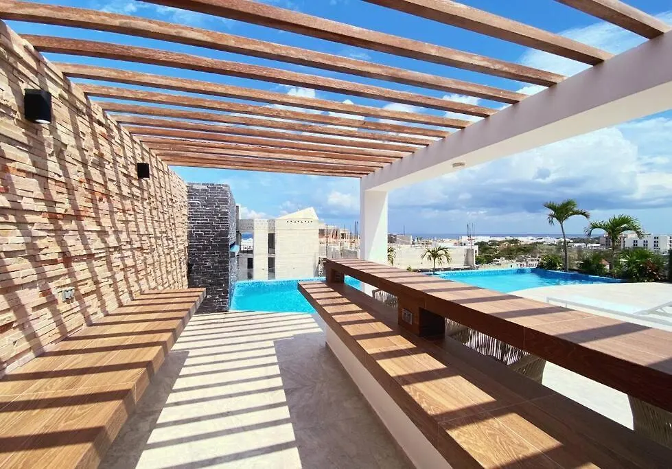 Playa Del Carmen Downtown Studio With Rooftop Pool - Walk To 5Th Ave & The Beach Mexico